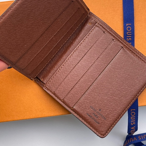 Louis Vuitton Men’s Wallet - Picture 7 of 14